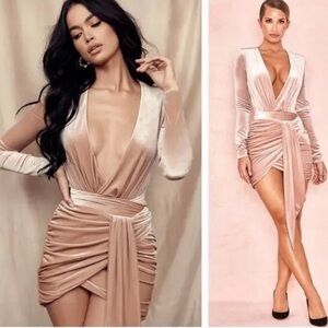 NEW HOUSE OF CB Farrah Blush
Velvet Gathered Deep V Mini Dress
Medium